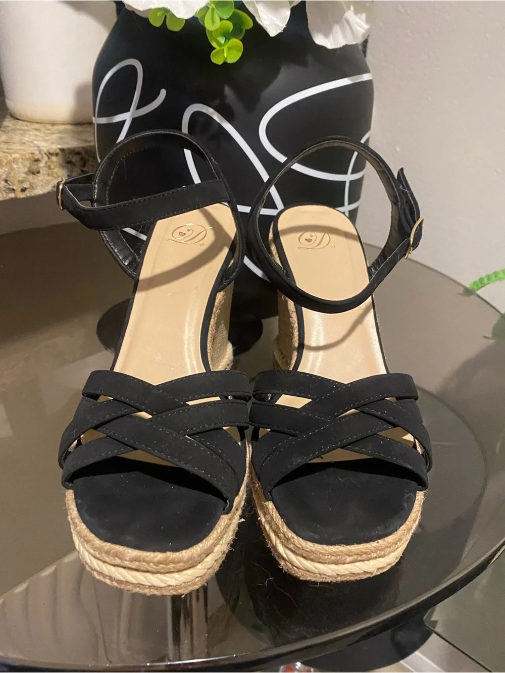 Cute!! Women’s Black Strappy Espadrille Wedge Sandals with Ankle Strap - Sz 8